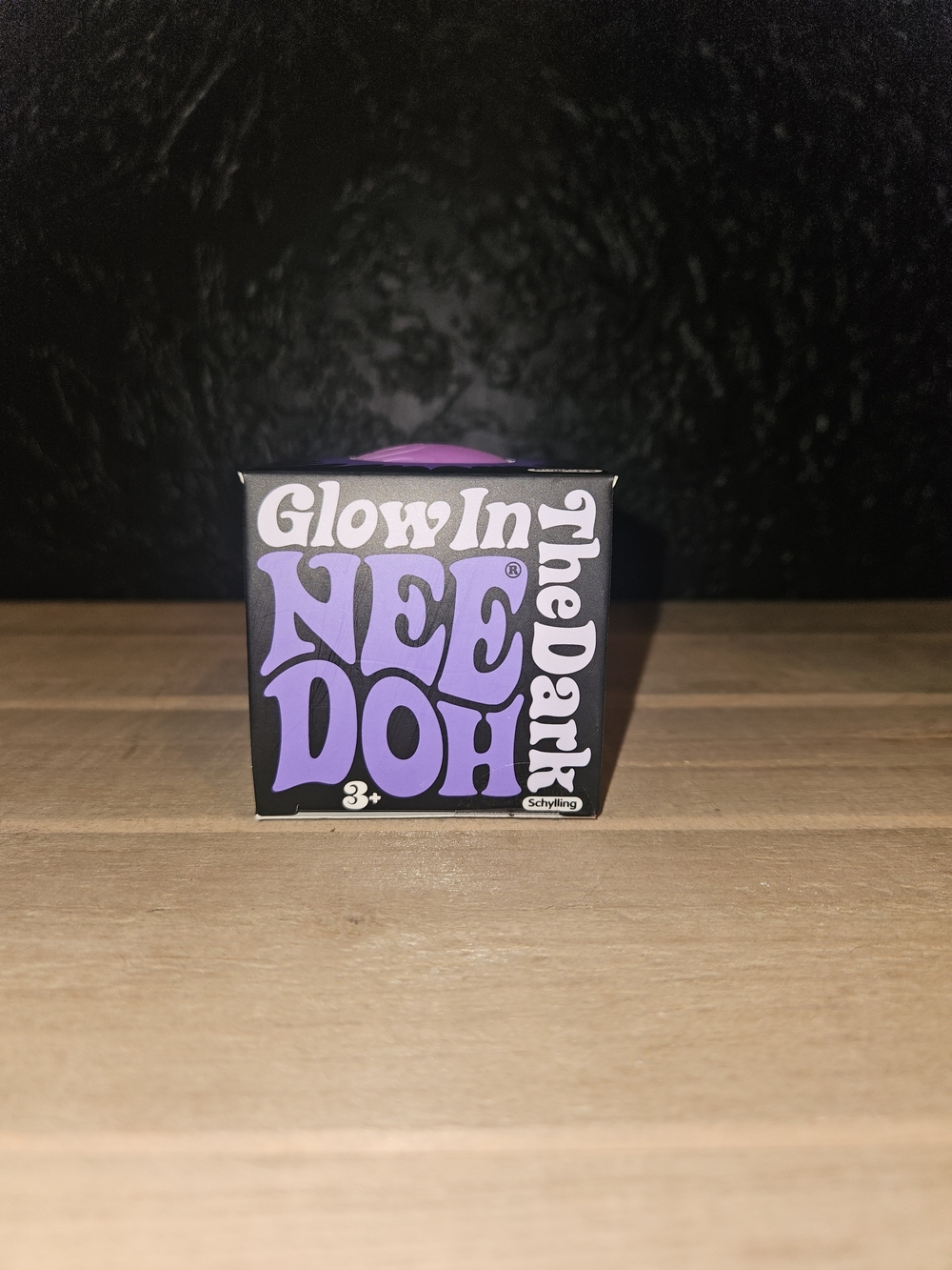 PURPLE NeeDoh Glow in the Dark Glob✨💜